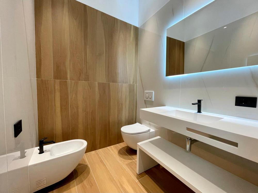 Luxury Room Suites Беневенто Екстер'єр фото